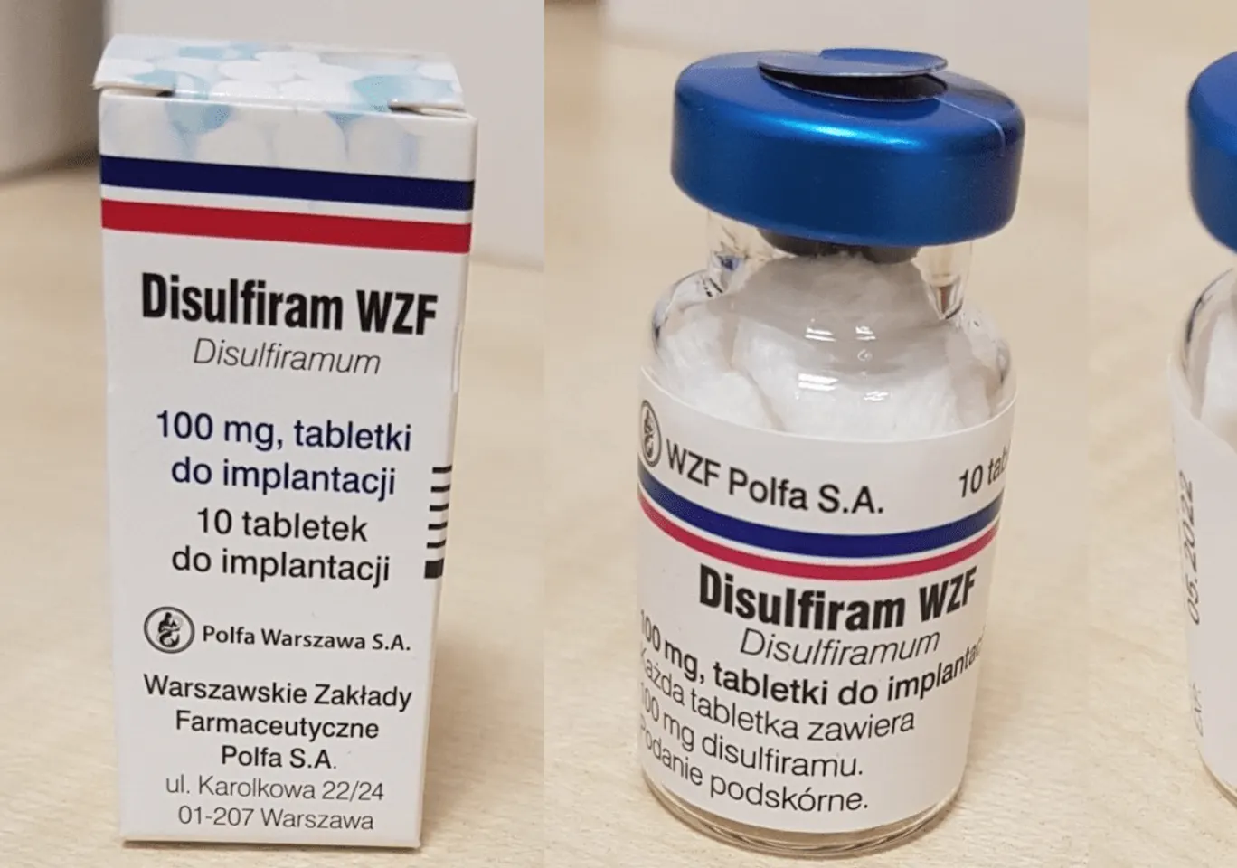Wszywka alkoholowa Esperal Wojnicz: fiolka disulfiramu obok opakowania leku