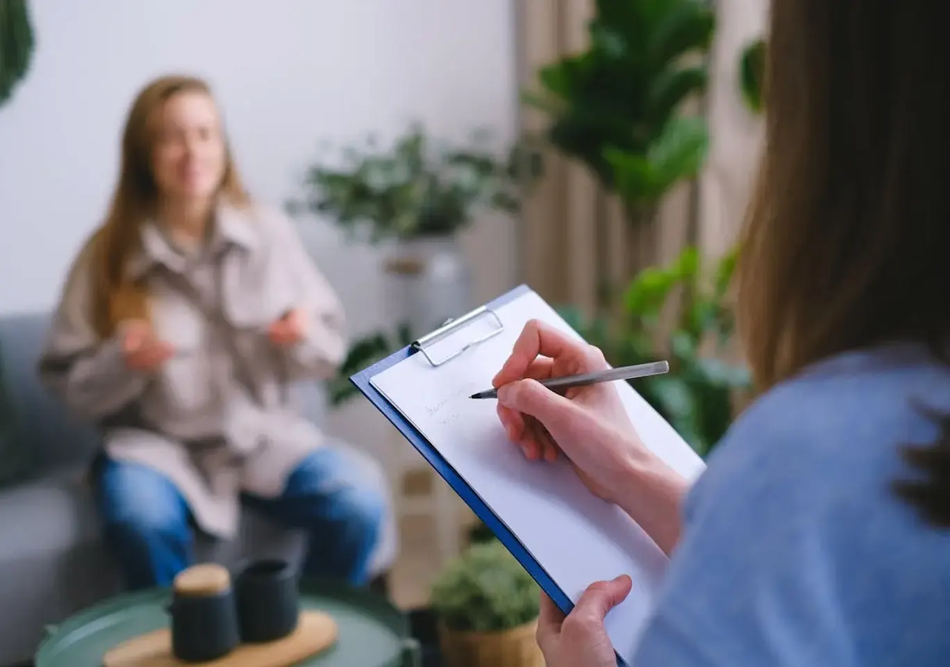 Leczenie uzależnień Tarnów: wywiad z pacjentką i notatki specjalisty